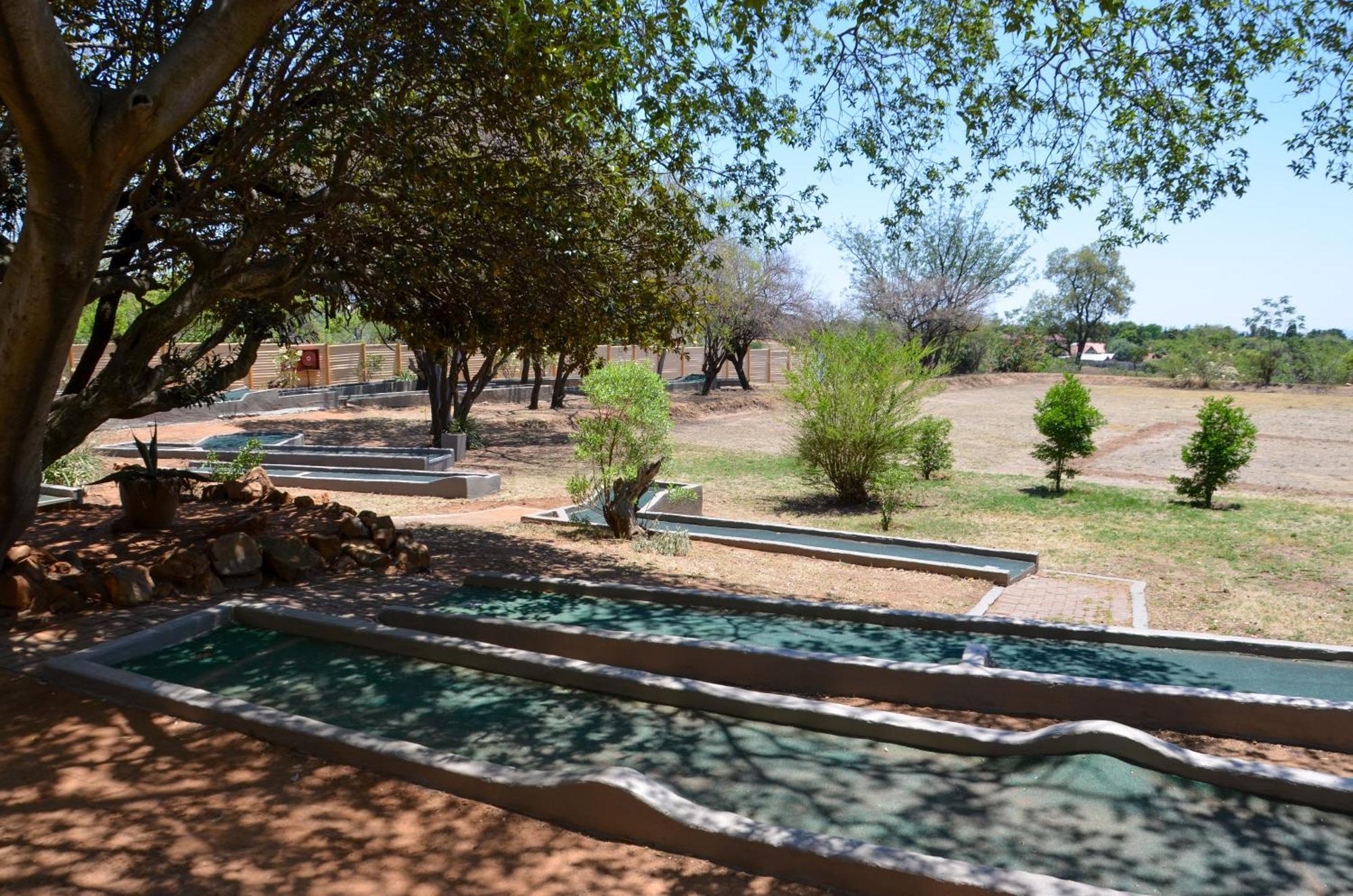 Safari Hotel & Convention Centre Rustenburg Eksteriør billede